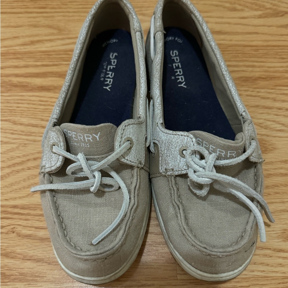 SPERRY TAN SLIP ON SHOES